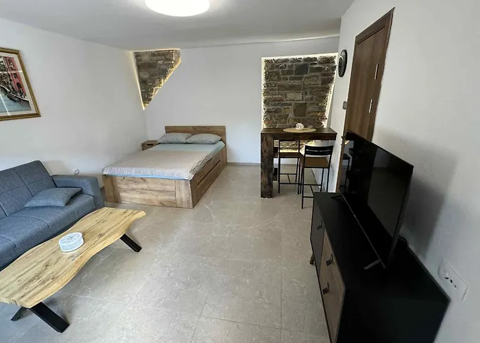 アパート Ivano&ivona *