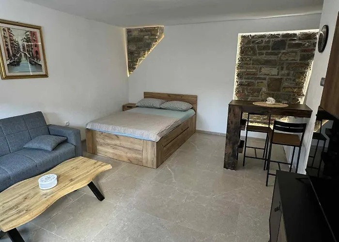 アパート Ivano&ivona